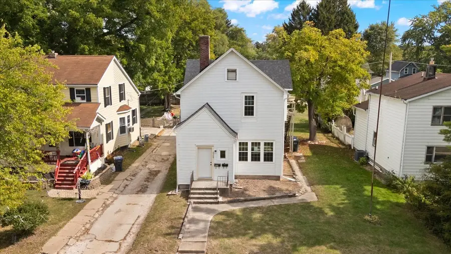 2409 Gilboa Avenue, Zion, IL 60099 - Image #2