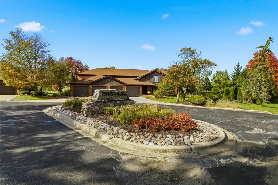 90 Golfview Lane #D, Frankfort, IL 60423 - Image #2