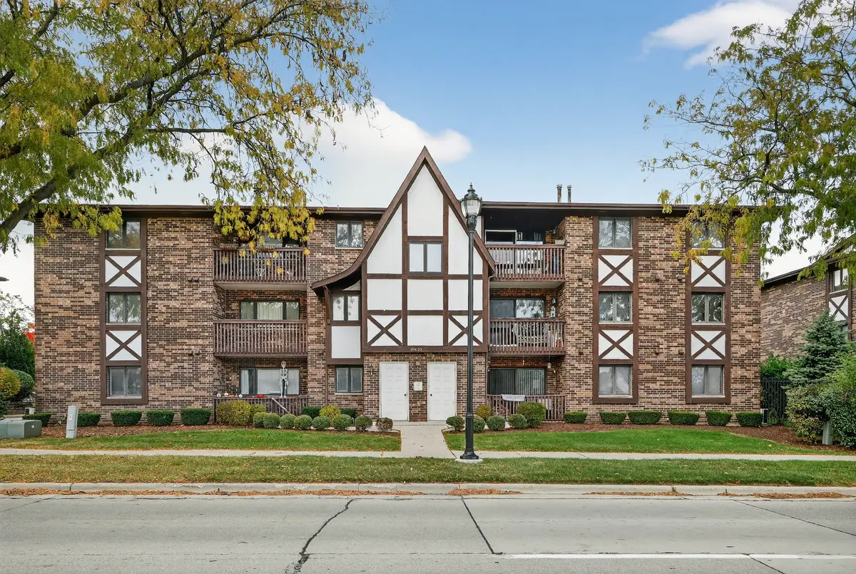 10630 Ridgeland Avenue #1B, Chicago Ridge, IL 60415 - Image #1