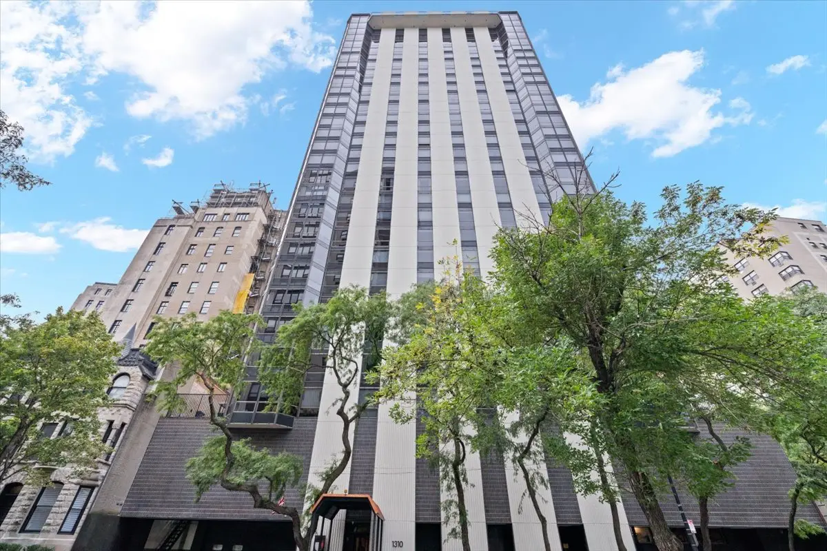 Address Withheld By Seller, Chicago, IL 60610 - Image #1