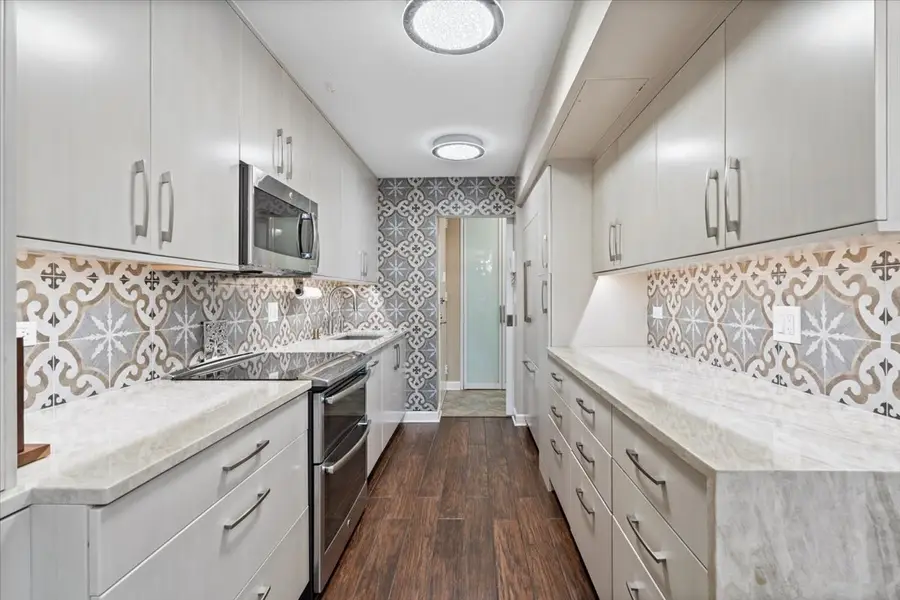 Address Withheld By Seller, Chicago, IL 60610 - Image #3