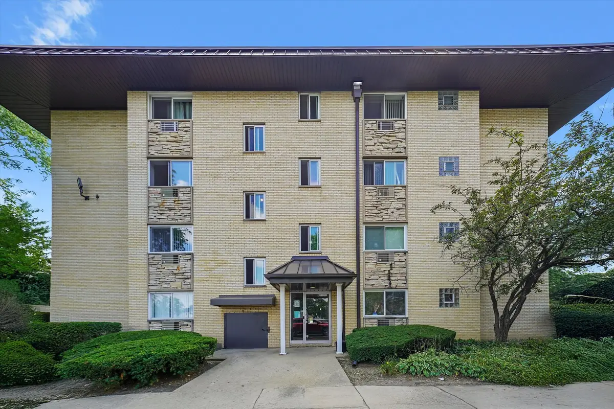 2226 S Goebbert Road S #473, Arlington Heights, IL 60005 - Image #1