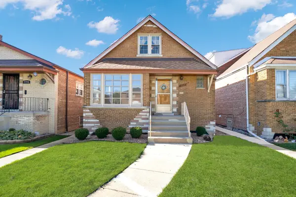 5730 S Tripp Avenue, Chicago, IL 60629