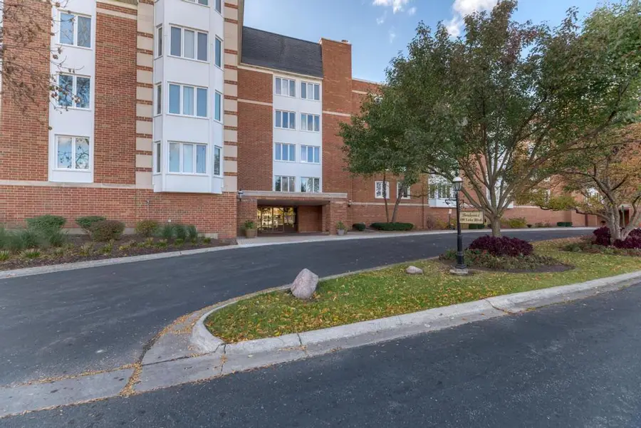 100 Lake Boulevard #603, Buffalo Grove, IL 60089 - Image #3