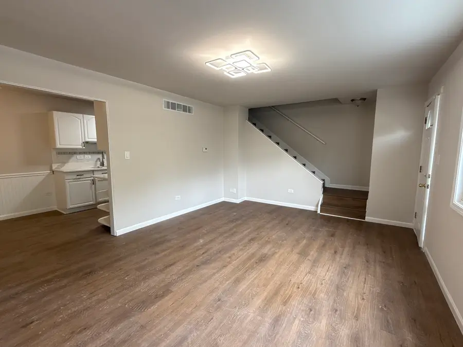 901 Gael Drive #B, Joliet, IL 60435 - Image #3