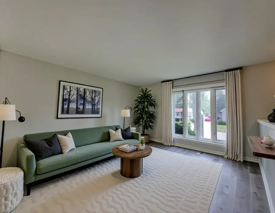 349 E Maple Drive, Glenwood, IL 60425 - Image #2