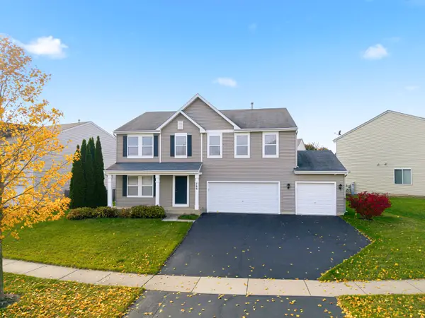 700 Brighton Drive, Pingree Grove, IL 60140