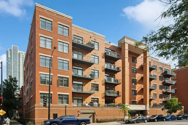 560 W Fulton Street #503, Chicago, IL 60661