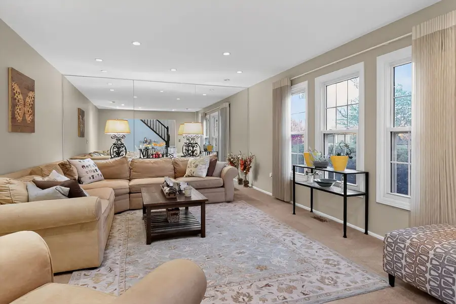 2238 Appleby Drive, Wheaton, IL 60189 - Image #3