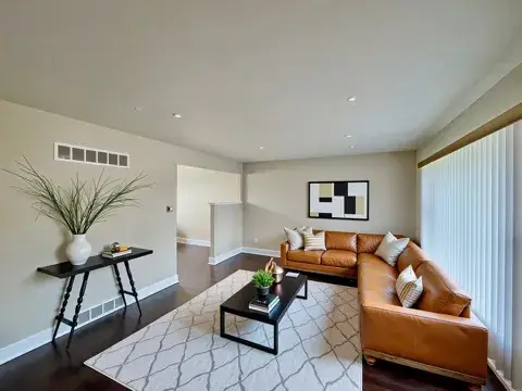 16535 S Elm Court, South Holland, IL 60473 - Image #2