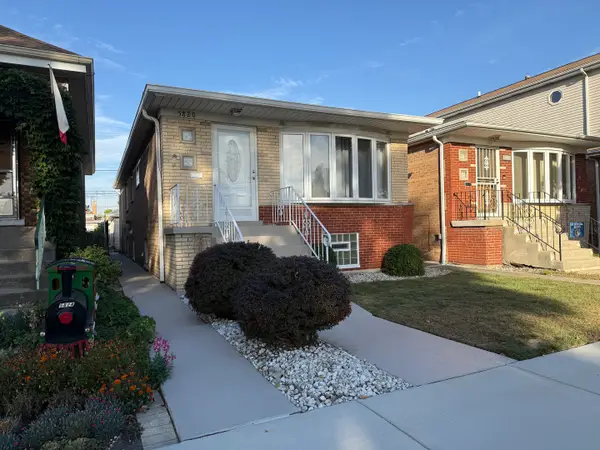 5820 S Rutherford Avenue, Chicago, IL 60638