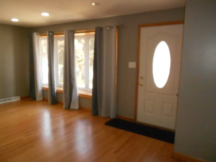 5820 S Rutherford Avenue, Chicago, IL 60638 - Image #2