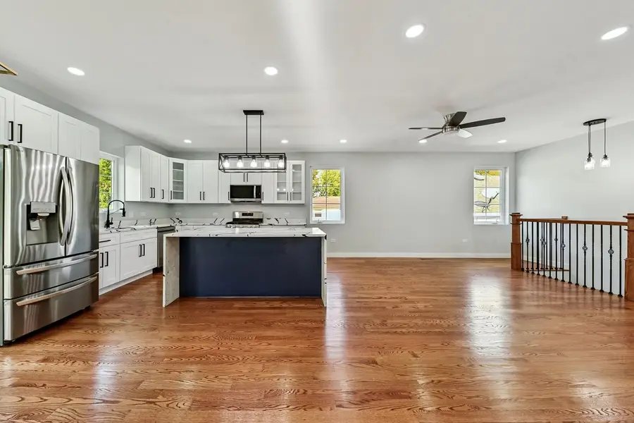 526 N Harvard Avenue, Villa Park, IL 60181 - Image #2