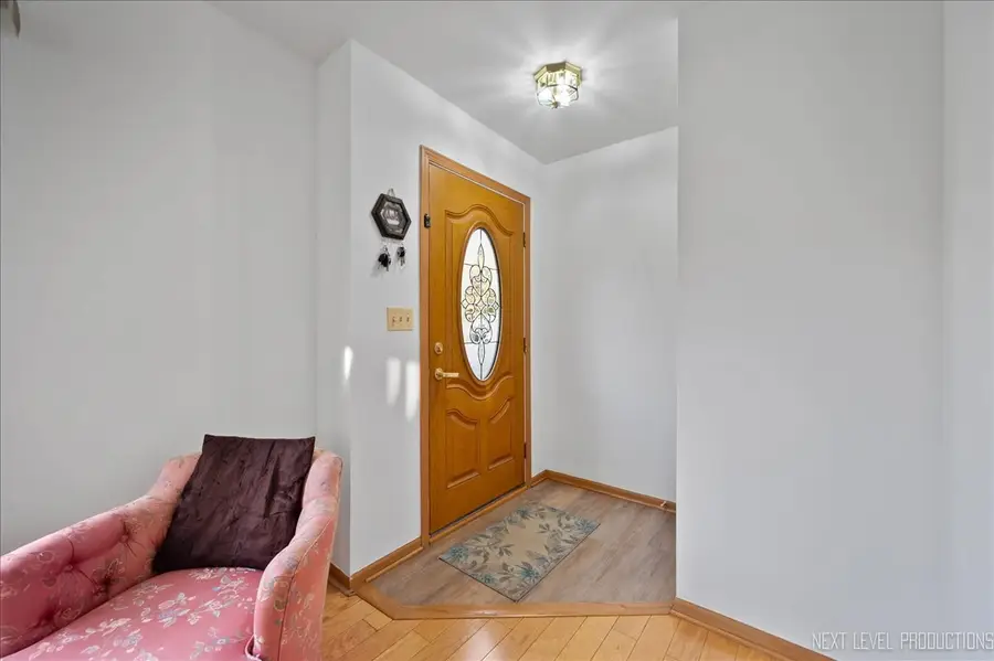 1296 Yellowpine Drive, Aurora, IL 60506 - Image #2