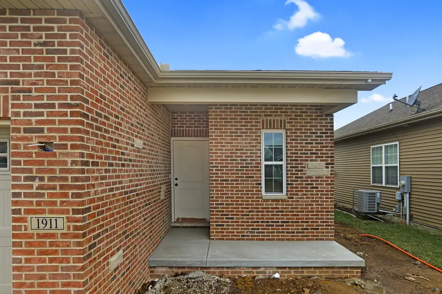 2009 Roseland Drive, Mahomet, IL 61853 - Image #3