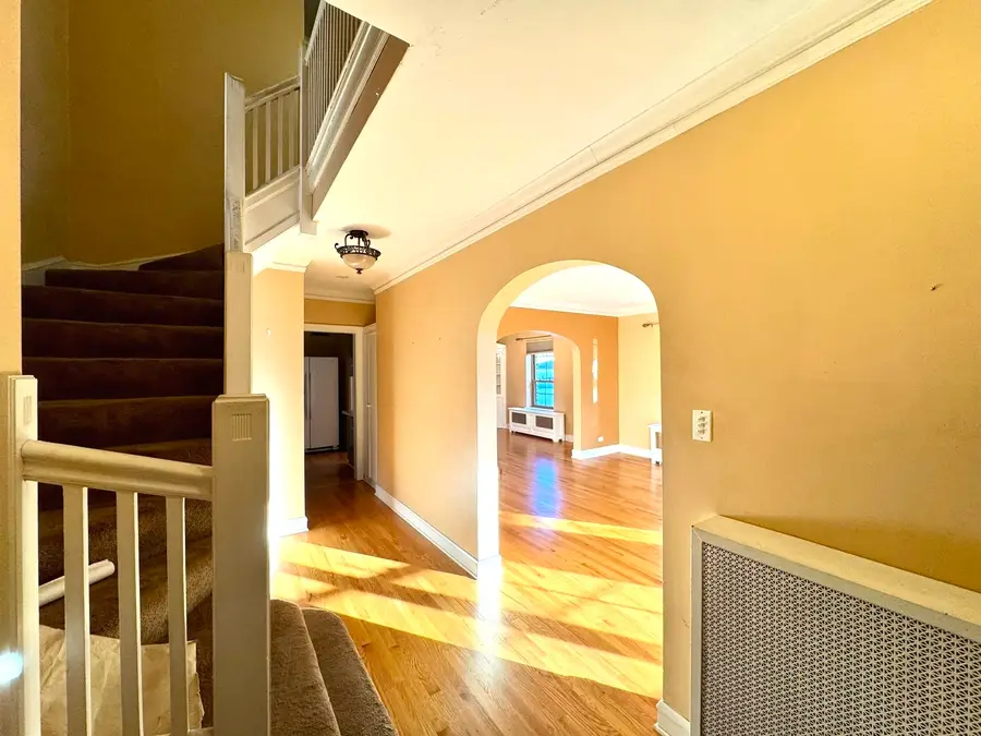 11143 S Artesian Avenue, Chicago, IL 60655 - Image #2