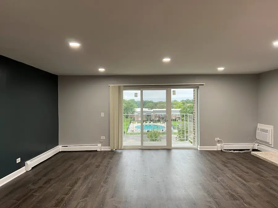 10373 Dearlove Road #4E, Glenview, IL 60025 - Image #3