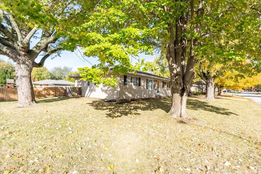 305 Highpoint Road, Normal, IL 61761 - Image #2