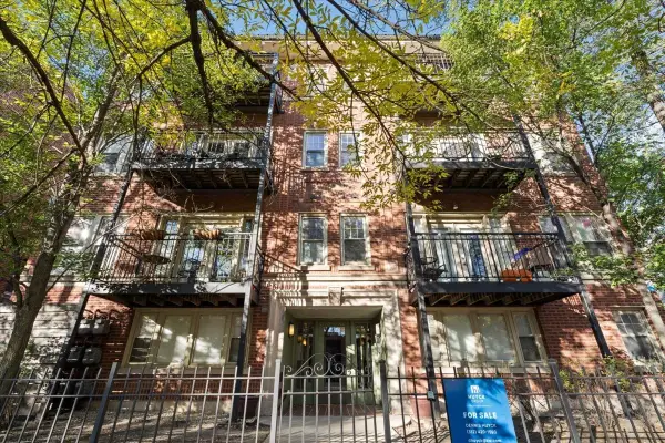 4420 N Ashland Avenue #3E, Chicago, IL 60640