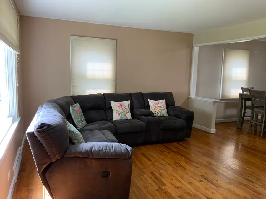 248 E Lyndale Avenue, Northlake, IL 60164 - Image #3