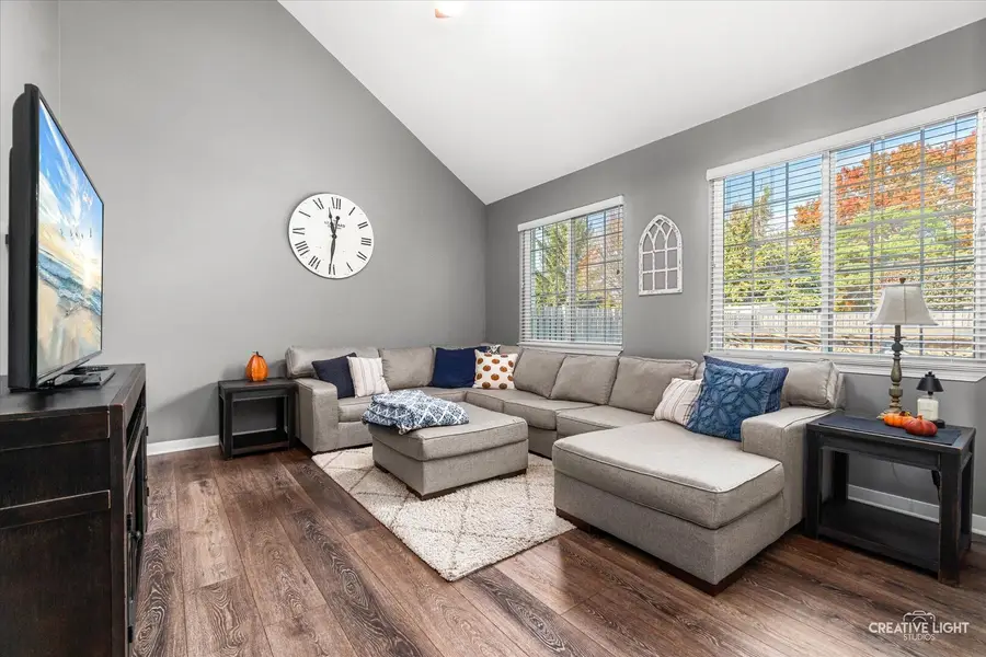 6113 Oldcreek Lane, Joliet, IL 60431 - Image #3