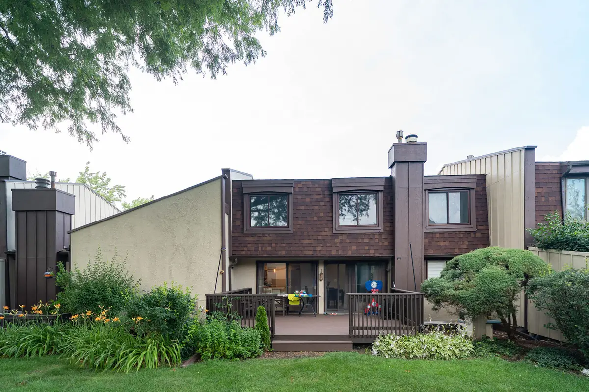164 Cascade Drive, Indian Head Park, IL 60525 - Image #1