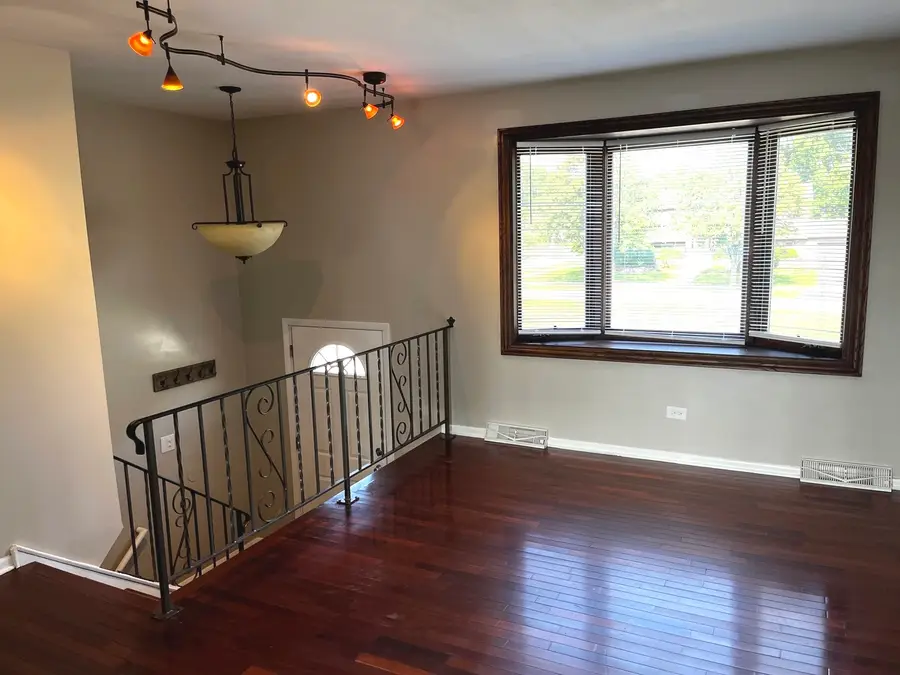 16500 76th Avenue, Tinley Park, IL 60477 - Image #3