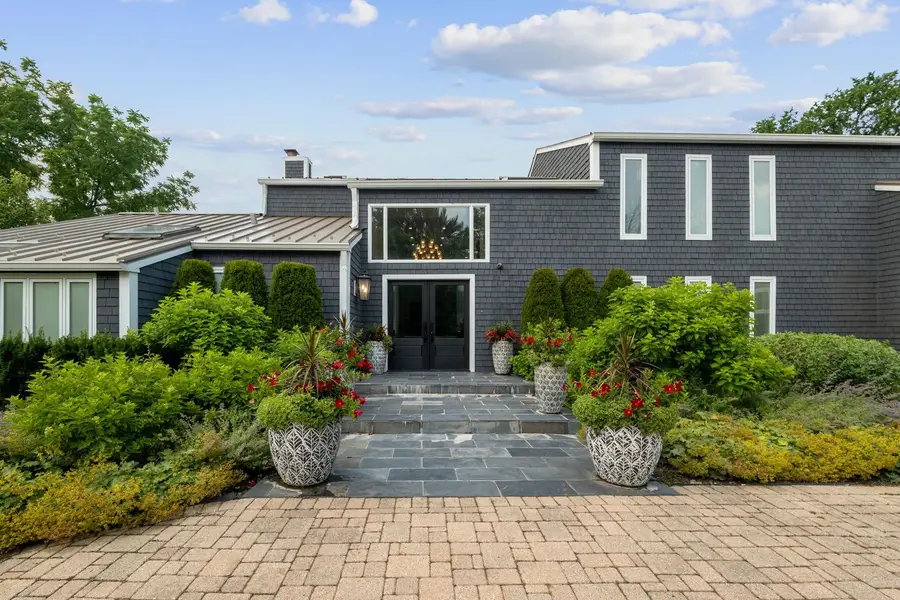 620 W Old Elm Road, Lake Forest, IL 60045 - Image #2