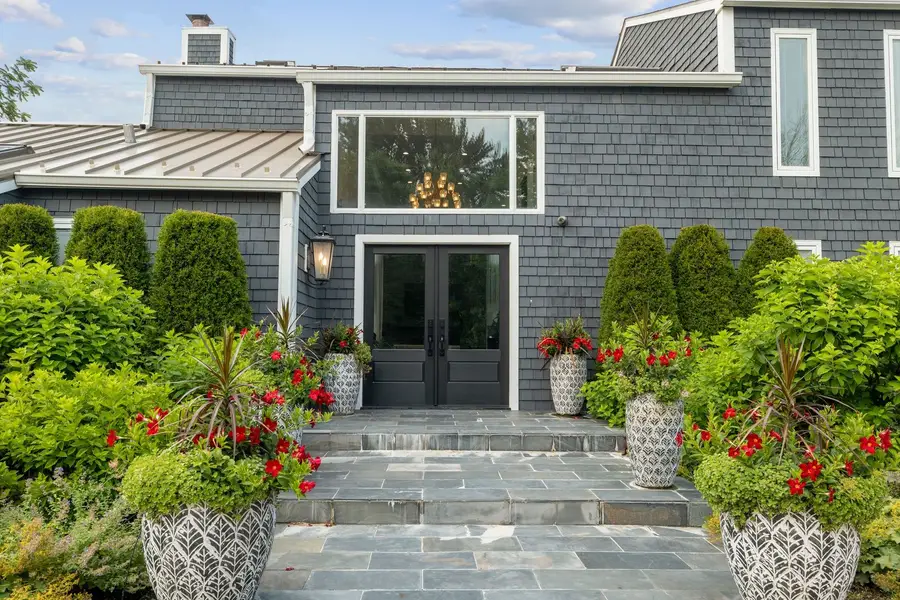 620 W Old Elm Road, Lake Forest, IL 60045 - Image #3