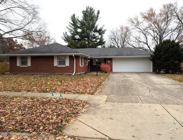 2220 Mayflower Drive, Aurora, IL 60506