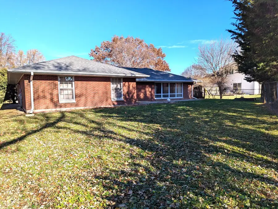2220 Mayflower Street, Aurora, IL 60506 - Image #3