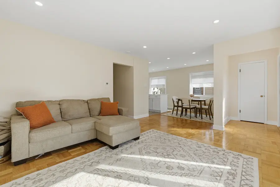 7448 W Jonquil Terrace, Niles, IL 60714 - Image #3