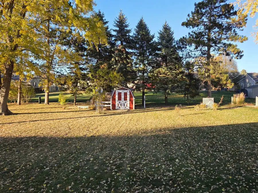 1101 E Arnold Street, Sandwich, IL 60548 - Image #2