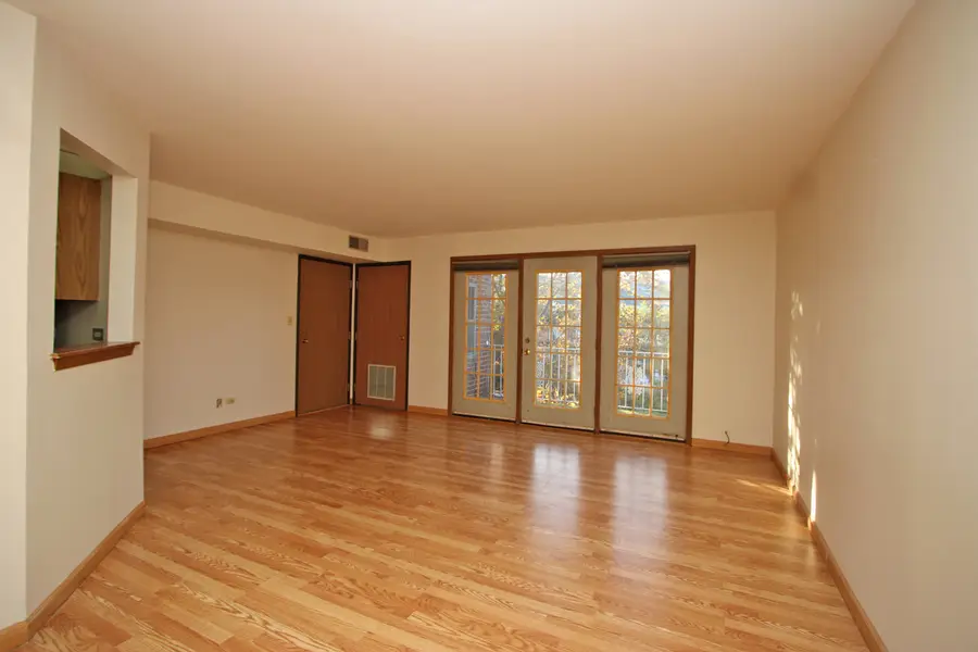 625 Quincy Bridge Lane #301, Glenview, IL 60025 - Image #2