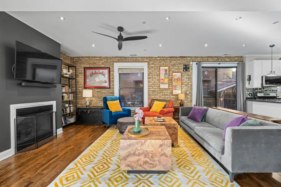 1647 W Addison Street #1B, Chicago, IL 60613 - Image #2