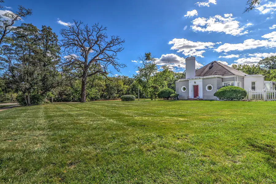 1606 Edgewood Avenue, Chicago Heights, IL 60411 - Image #2