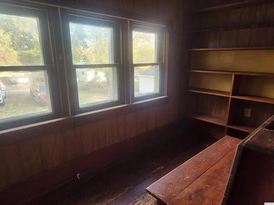 341 S Wilson, Mendon, IL 62351 - Image #3