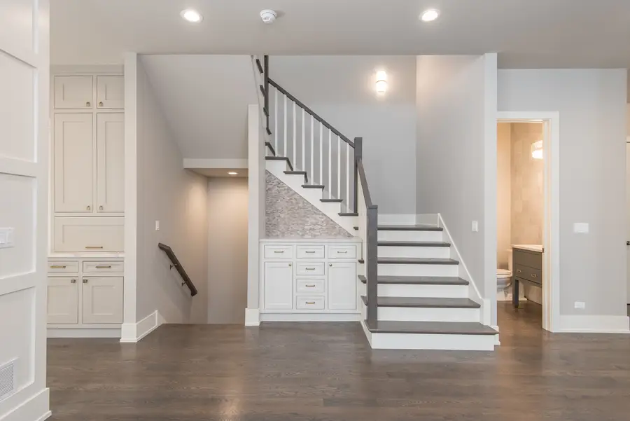 4118 N Springfield Avenue, Chicago, IL 60618 - Image #2