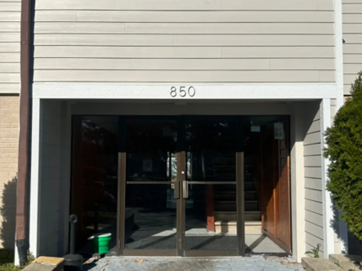 850 E Old Willow Road #114, Prospect Heights, IL 60070 - Image #1