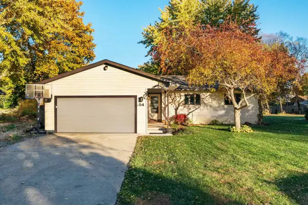 54 Clarece Trail, Lake Holiday, IL 60552