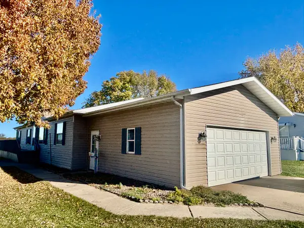 214 E Wood Lane, Belvidere, IL 61008