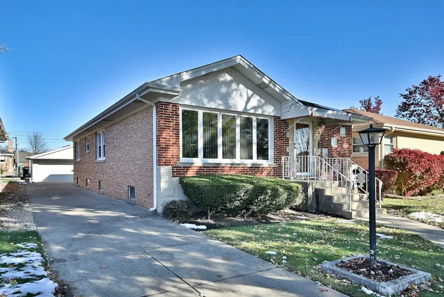 7704 W Windsor Avenue, Norridge, IL 60706 - Image #2