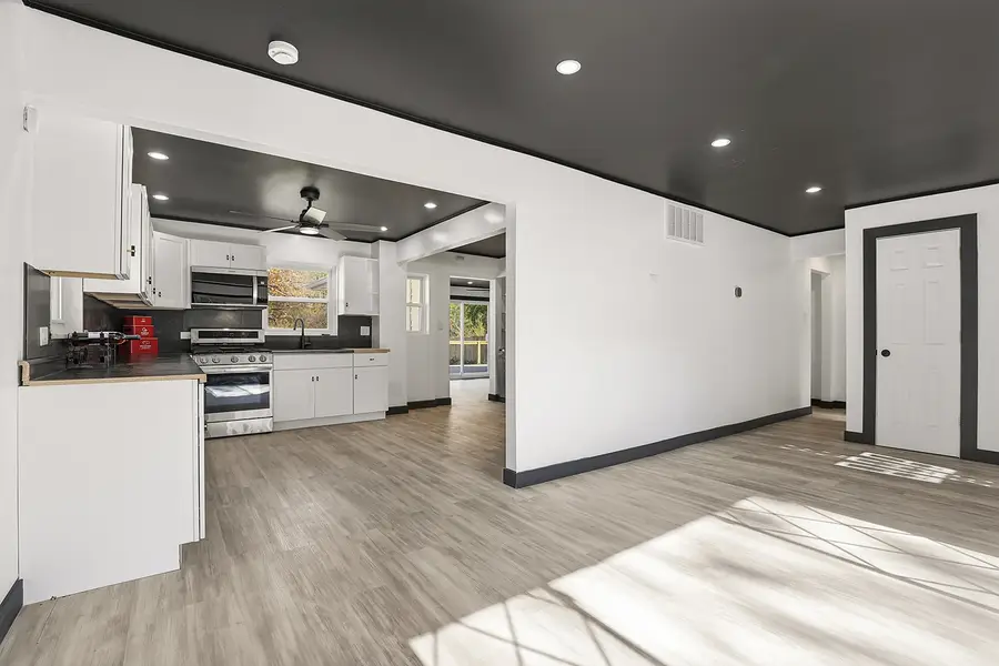 Address Withheld By Seller, Park Forest, IL 60466 - Image #3