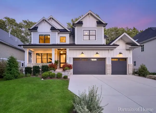 Address Withheld By Seller, Naperville, IL 60563