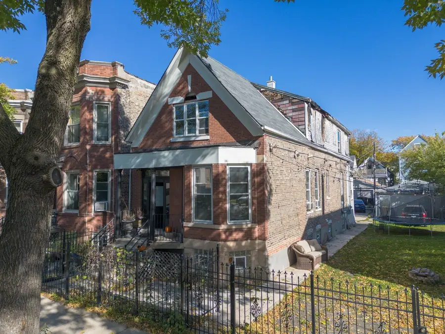 1645 N Monticello Avenue, Chicago, IL 60647 - Image #2