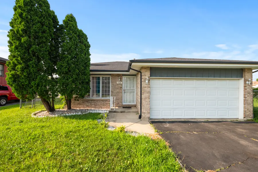 928 E 153rd Street, Phoenix, IL 60426 - Image #2