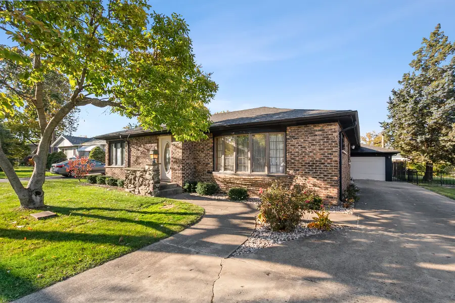 Address Withheld By Seller, Willow Springs, IL 60480 - Image #2