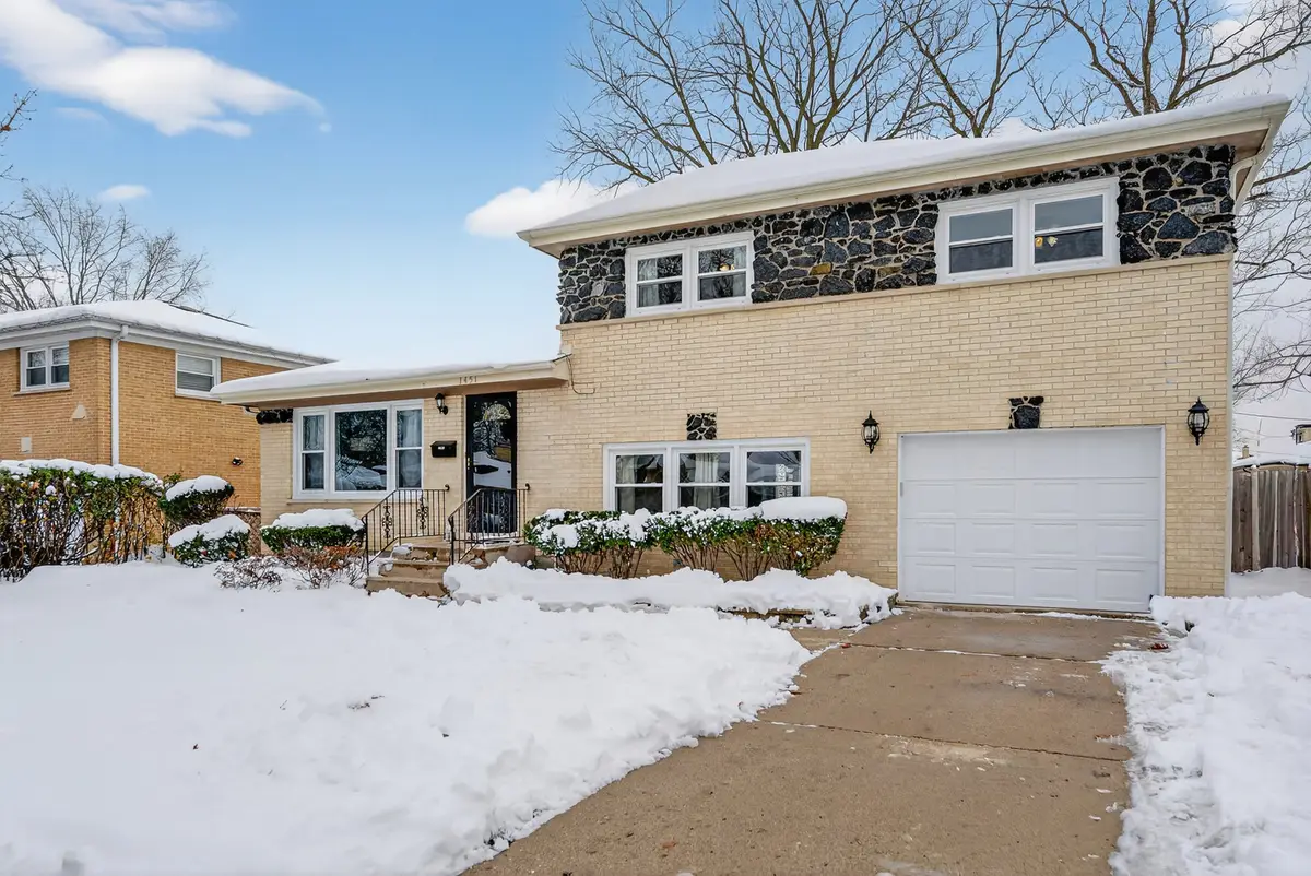 Address Withheld By Seller, Wheeling, IL 60090 - Image #1