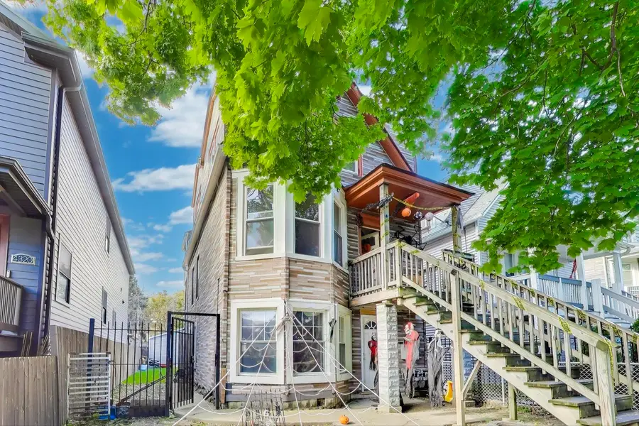 4322 N Monticello Avenue, Chicago, IL 60618 - Image #2