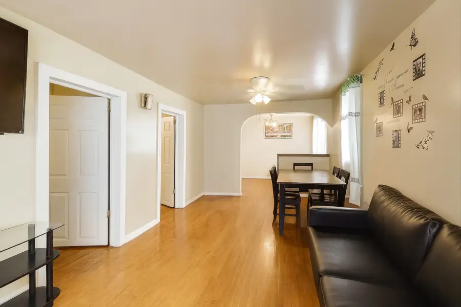 Address Withheld By Seller, Chicago, IL 60625 - Image #3